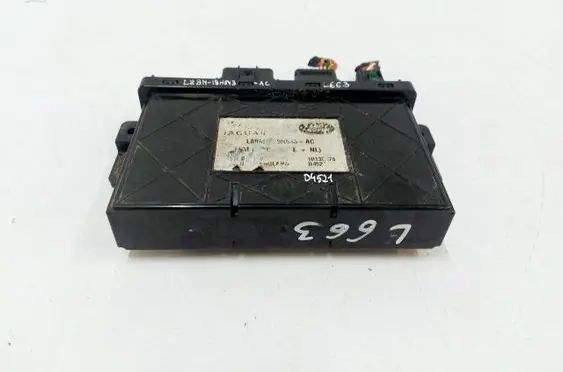 Land Rover Defender Tow bar trailer control unit/module L8BM-19H543-AC