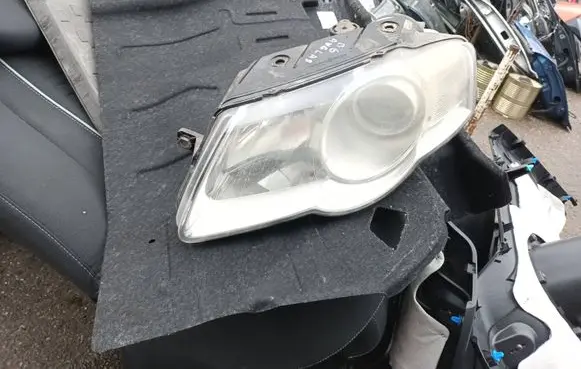 Volkswagen PASSAT B6 Headlight/headlamp 3C0941005T 89316410