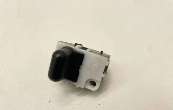 Audi A4 S4 B6 8E 8H Sensor 8E0907539 6P000717610