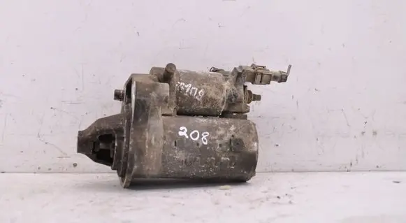 Peugeot 208 I Starter motor 