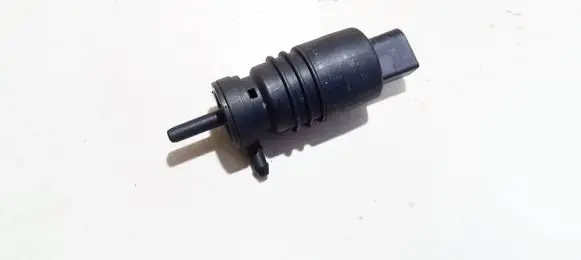 BMW 5 E39 Windscreen/windshield washer pump