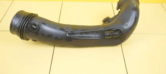 Peugeot RCZ Intercooler hose/pipe 9811908380 5FV