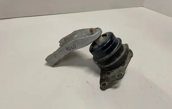 Volkswagen Polo V 6R Engine mount bracket 6Q0199262BF 6Q0199185S