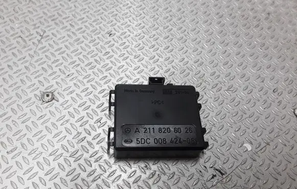 Mercedes-Benz E W211 Rain sensor A2118206026
