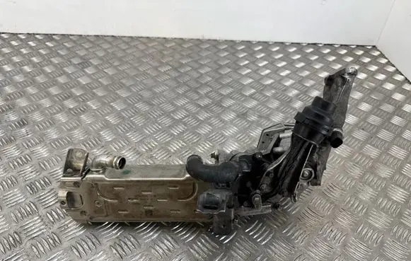 Mercedes-Benz E W212 EGR valve cooler A6511400675