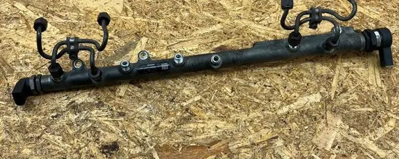 BMW 5 E60 E61 Fuel main line pipe 7788679 0445216008