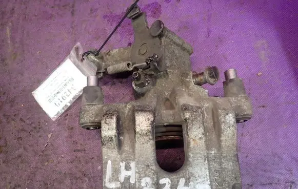 Opel Vectra C Rear brake caliper