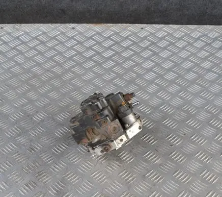 Volvo XC90 Fuel injection high pressure pump 04450100438689591