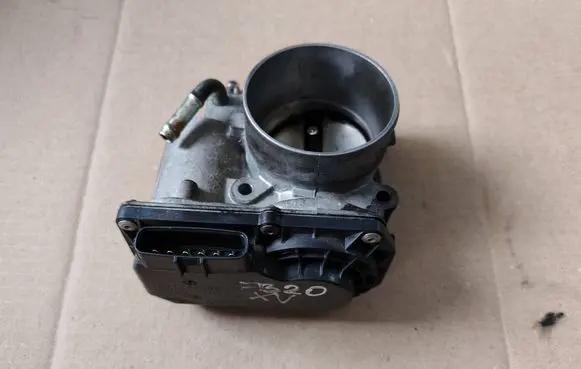 Subaru XV I Throttle body valve 16112AA380 142012N01 C6820