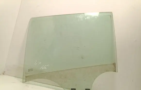 Dacia Sandero II Rear door window glass AS2