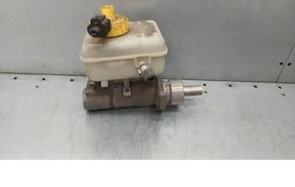 Volkswagen Golf IV Master brake cylinder 21027099