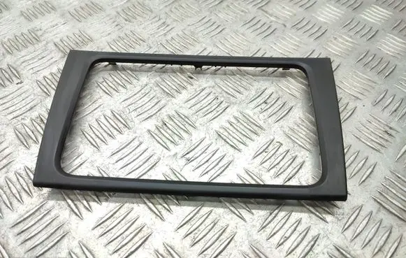 Volkswagen Golf VI Radio/GPS head unit trim 5K0858063
