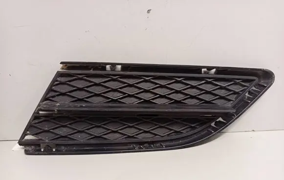 BMW 3 E90 E91 Front bumper lower grill 7138417 51117138417 1557711