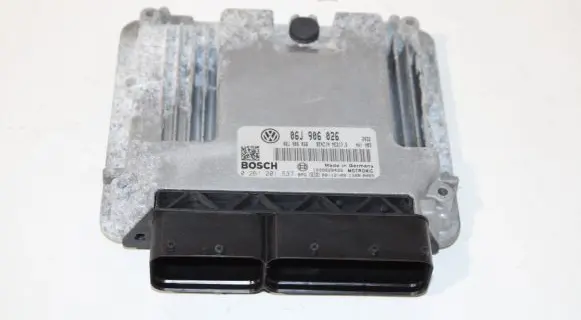 Volkswagen Golf VI Engine control unit/module 06J906026 0261201537