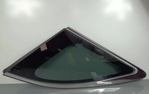 KIA Sorento Rear side window