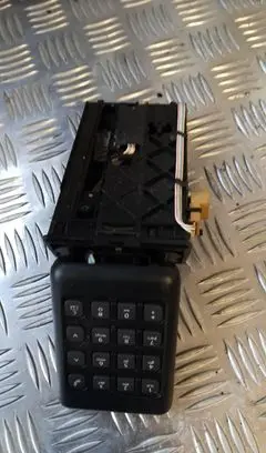 Volkswagen PASSAT B6 Phone keyboard 3C1858711