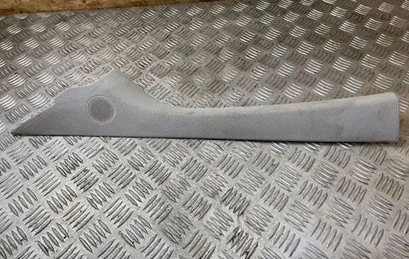 Mercedes-Benz B W245 (A) pillar trim A1696903125