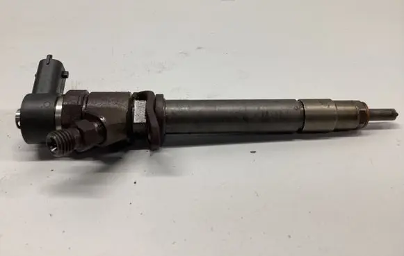 Volvo S60 Fuel injector 0445110078