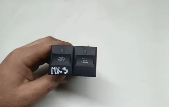 Ford Mondeo Mk III Windscreen/window heater switch 1S7T18K574AA