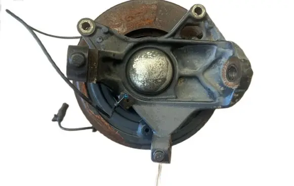 Iveco Daily 6th gen Front wheel hub spindle knuckle 5802417991