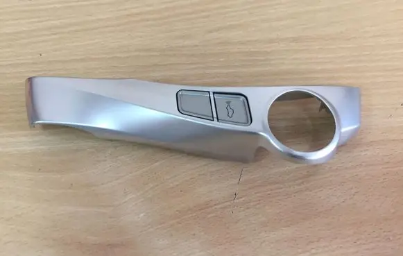 Toyota Prius (XW30) Steering wheel column trim