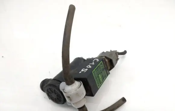 Hyundai i30 Windscreen/windshield washer pump 985102L100