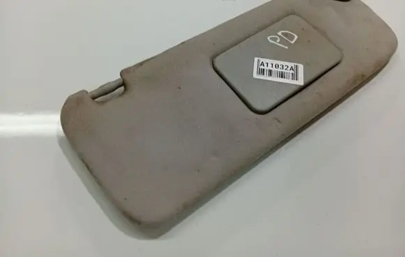 Toyota Corolla E120 E130 Sun visor 
