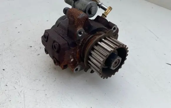 Ford Focus Fuel injection high pressure pump 9676289780