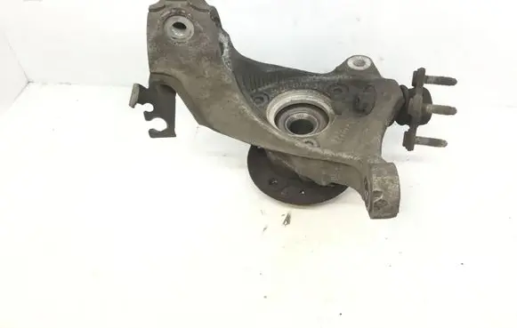 Volkswagen PASSAT B8 Front wheel hub 5Q0407257A