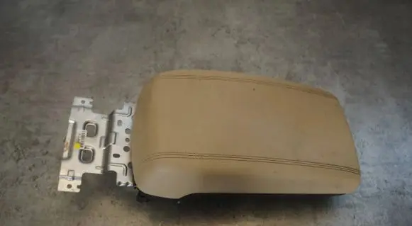 SsangYong Tivoli Armrest