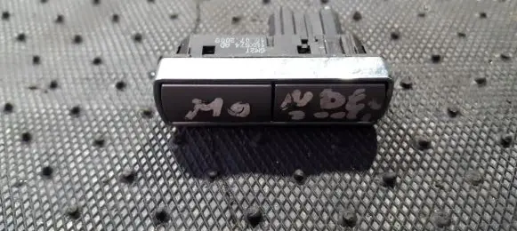 Ford Mondeo MK IV Windscreen/window heater switch 6M2T18K574AD