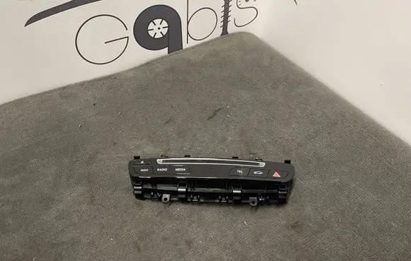 Mercedes-Benz GLC X253 C253 Head unit multimedia control A2059055201