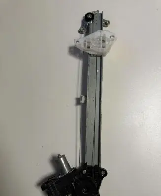 Subaru XV II Front door window regulator with motor 61041FL010 61041FL011