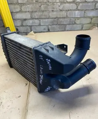 Opel Zafira A Intercooler radiator 13213402 PR23402