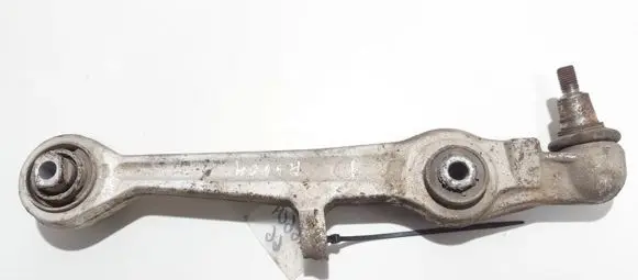 Volkswagen PASSAT B5 Front lower control arm/wishbone
