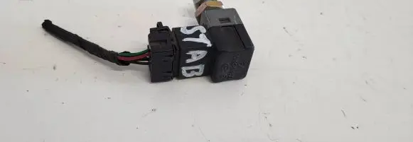 Hyundai Santa Fe Airbag deployment crash/impact sensor 95640M3110 X2T25271 12V2Z09