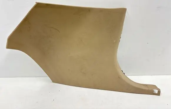 Foot area side trim