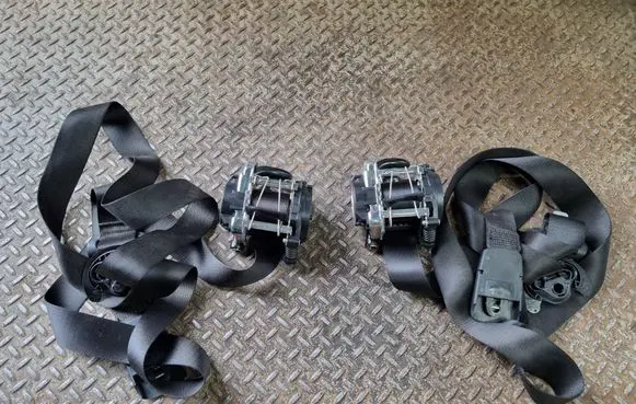 BMW 2 F44 Front seatbelt 642228300B 641229500C