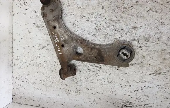Fiat Punto (199) Front lower control arm/wishbone