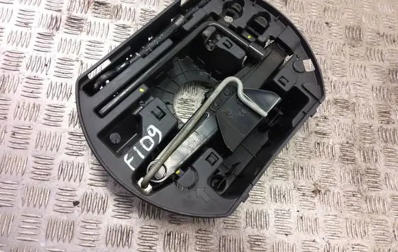 Peugeot 2008 I Tool set 9817224380