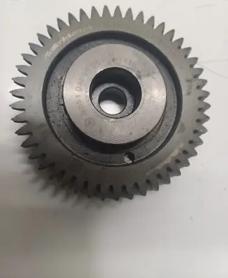 Mercedes-Benz E A207 Crankshaft gear A6510340305 A6510301813