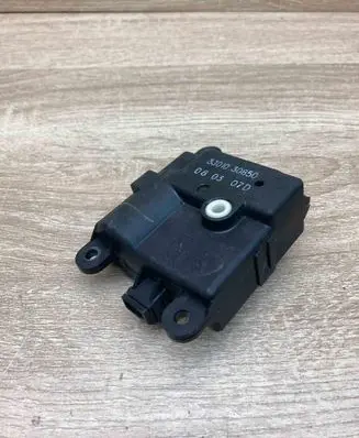 Nissan X-Trail T30 Air flap motor/actuator 3J01030850 080307D