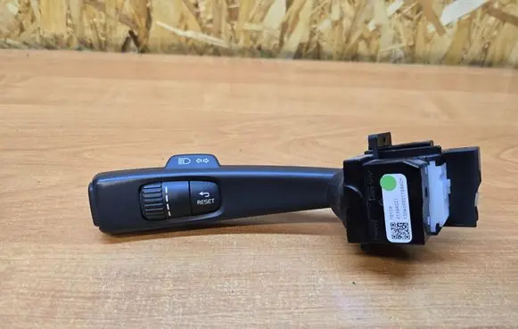 Volvo S60 Indicator stalk 31394001