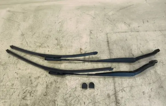 Ford Explorer V Windshield/front glass wiper blade BB5317C495AF