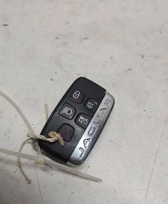 Jaguar XF X260 Ignition key/card EW9315K601BE
