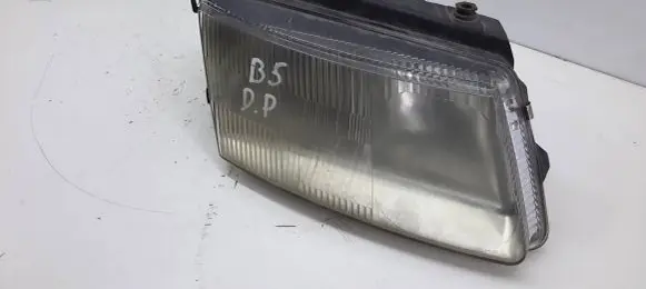 Volkswagen PASSAT B5 Headlight/headlamp