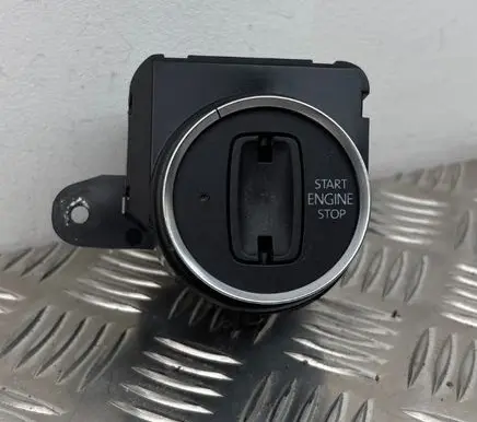 Volkswagen Touareg II Ignition lock 7P6905843D 33305101 12897441