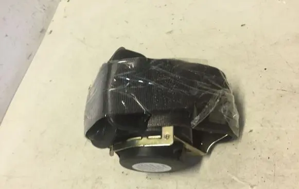 BMW 6 E63 E64 Rear seatbelt