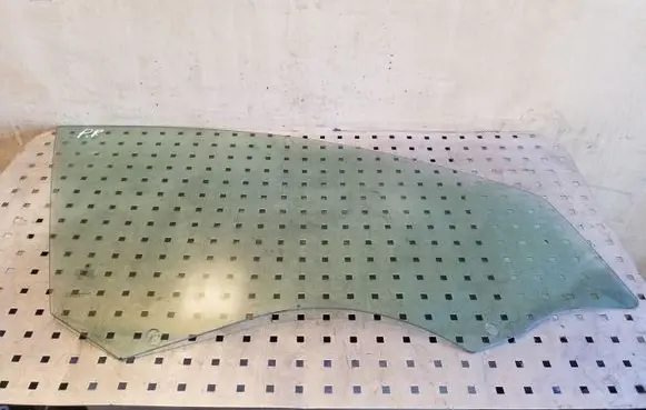 Skoda Octavia Mk3 (5E) Front door window glass four-door 5E0845202A