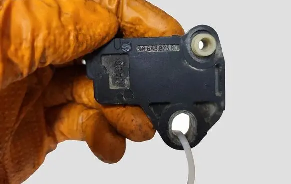 Peugeot 207 Crankshaft position sensor 9664387380